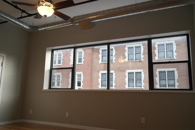 Foto del edificio - 1808 5th Ave