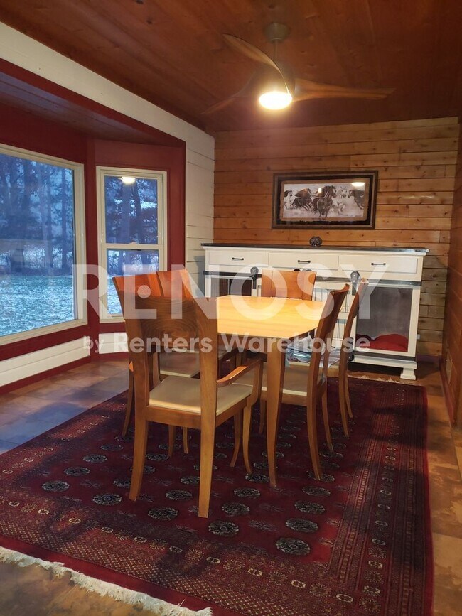 Foto del edificio - 3BD/2.5BA Home in Elk River Available Now!