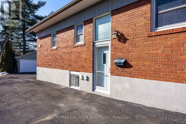 Building Photo - 69 Lawson Rd