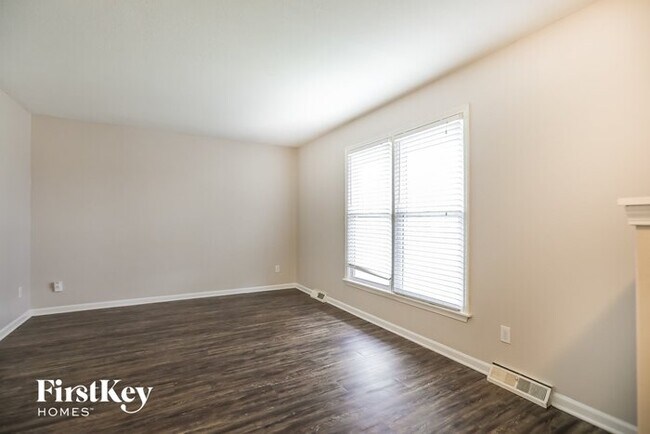 Building Photo - 515 NE 98th Terrace