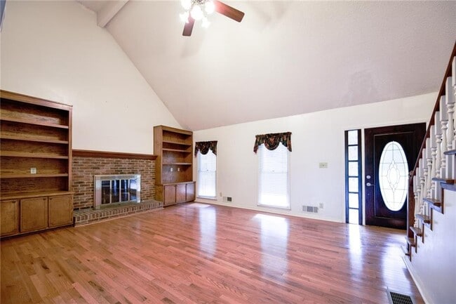 Foto del edificio - 1812 Lake Lucerne Dr SW