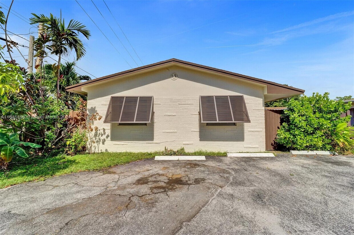 Foto principal - 711 NE 10th Ave