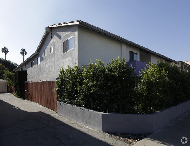 Building Photo - 13520 Victory Blvd