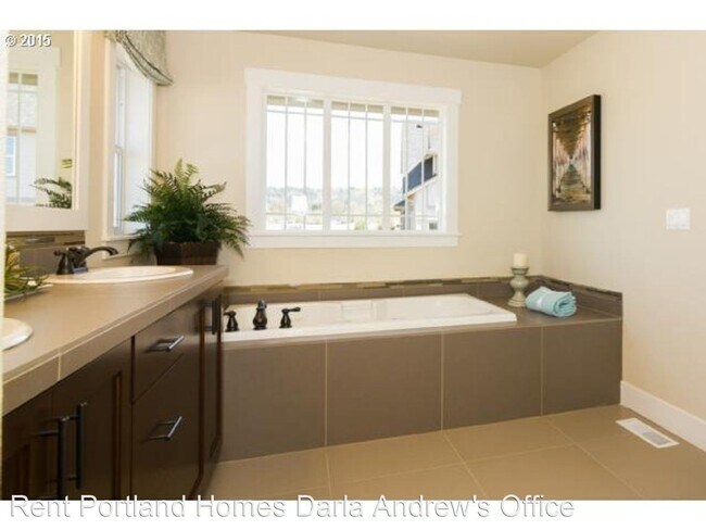 Foto del edificio - 14728 NW Shackelford Rd