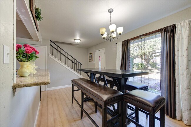 Foto del edificio - 18218 Heritage Ln