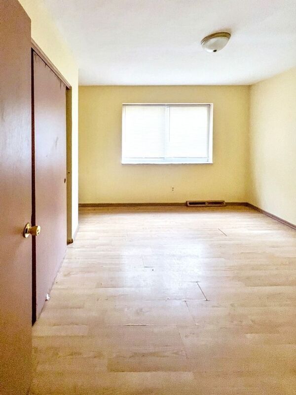 Foto del edificio - 4629 S Broadway