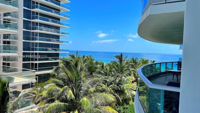 Foto del edificio - 9401 Collins Ave