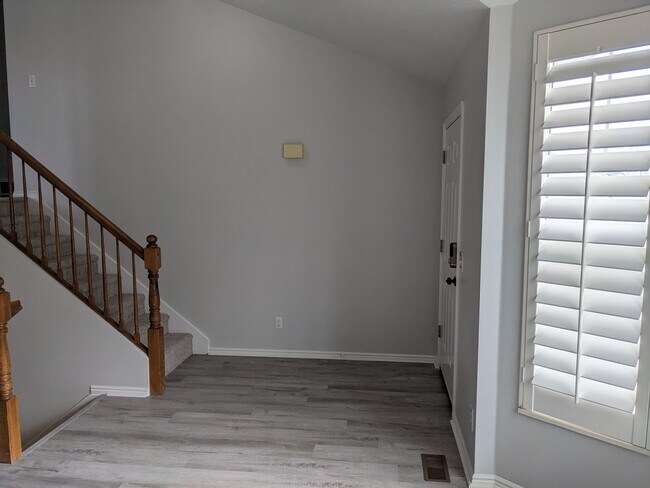 Building Photo - 1254 W Eagle Nest Dr