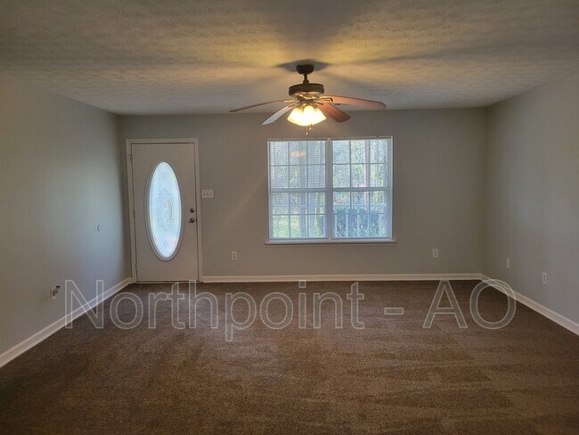 Foto del edificio - 148 Dukes Rd