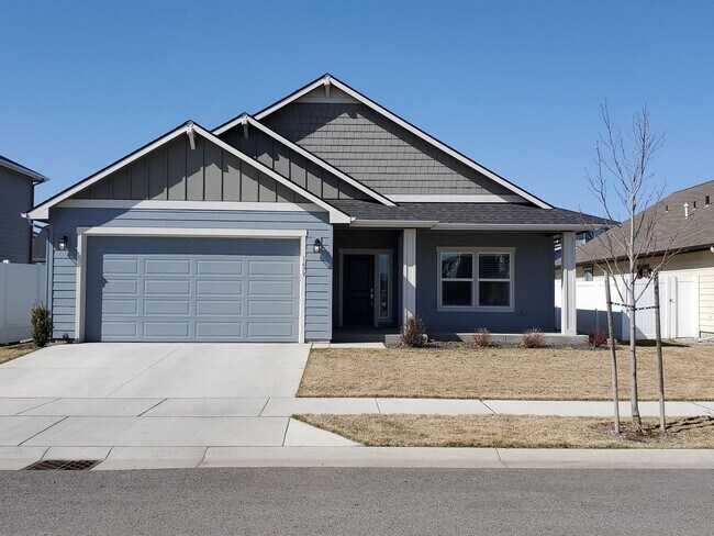 Building Photo - Immaculate Custom 3 bdrm Home for rent in ...