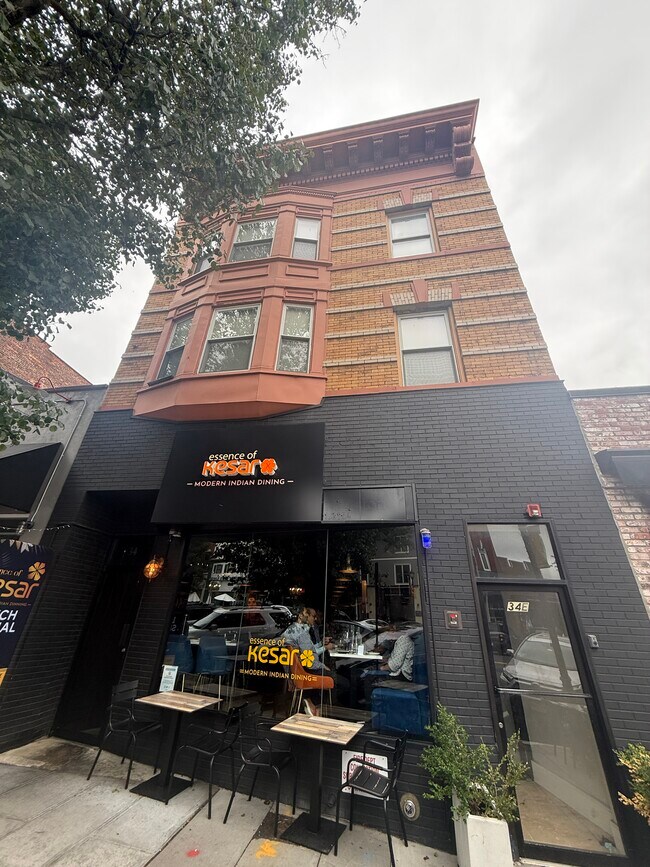 Building Photo - 34 E Palisade Ave