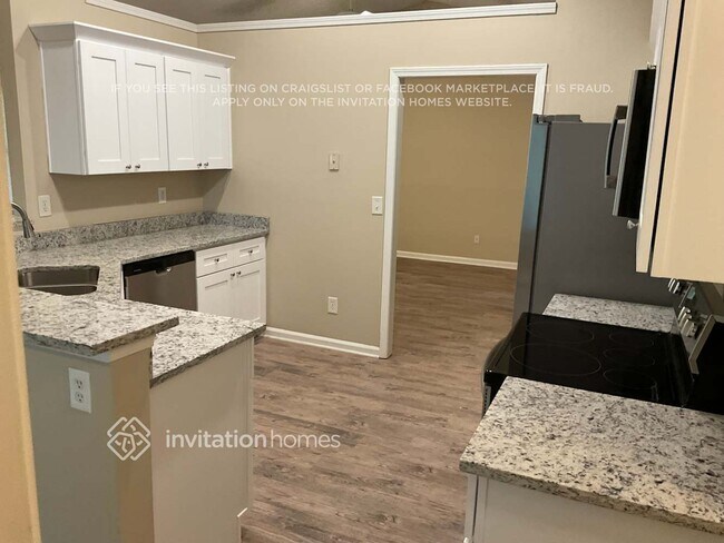 Foto del edificio - 1033 Rolling Ridge Ln