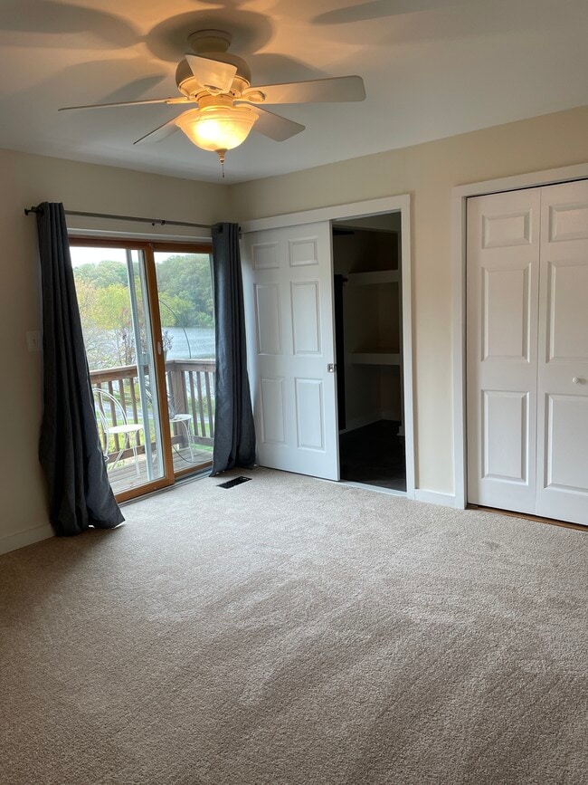 Foto del edificio - 7527 Broken Staff