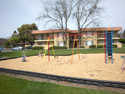 Building Photo - 1625 Rosemarie Ln