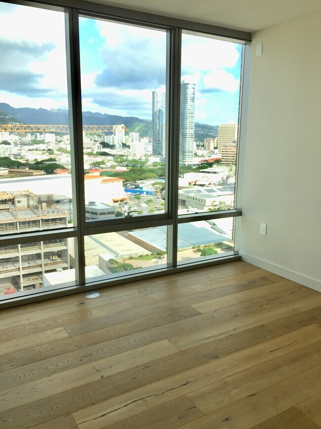 Foto del edificio - Kakaako: Ae'o - 2 Bed, 2 Bath Condo with one Parking