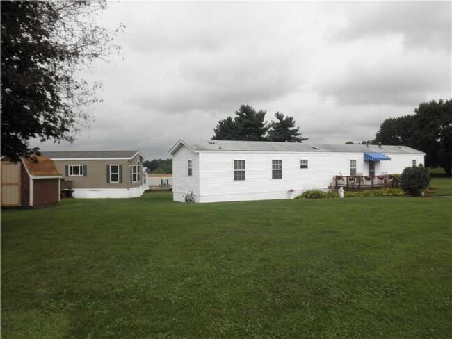 Building Photo - Domhoff's Mobile Home Park