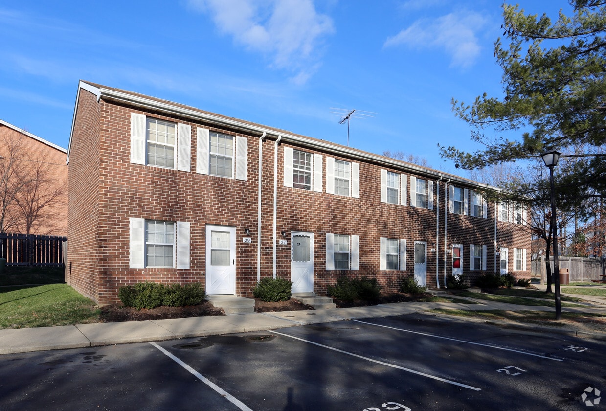 Building Photo - Charles Landing Apartments