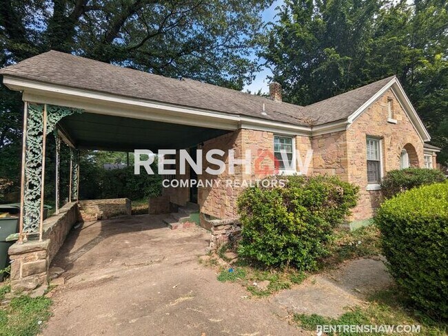 Building Photo - Historic Longview Heights Neighborhood of ...