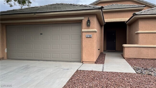 Foto del edificio - 3706 Greenfield Lakes St