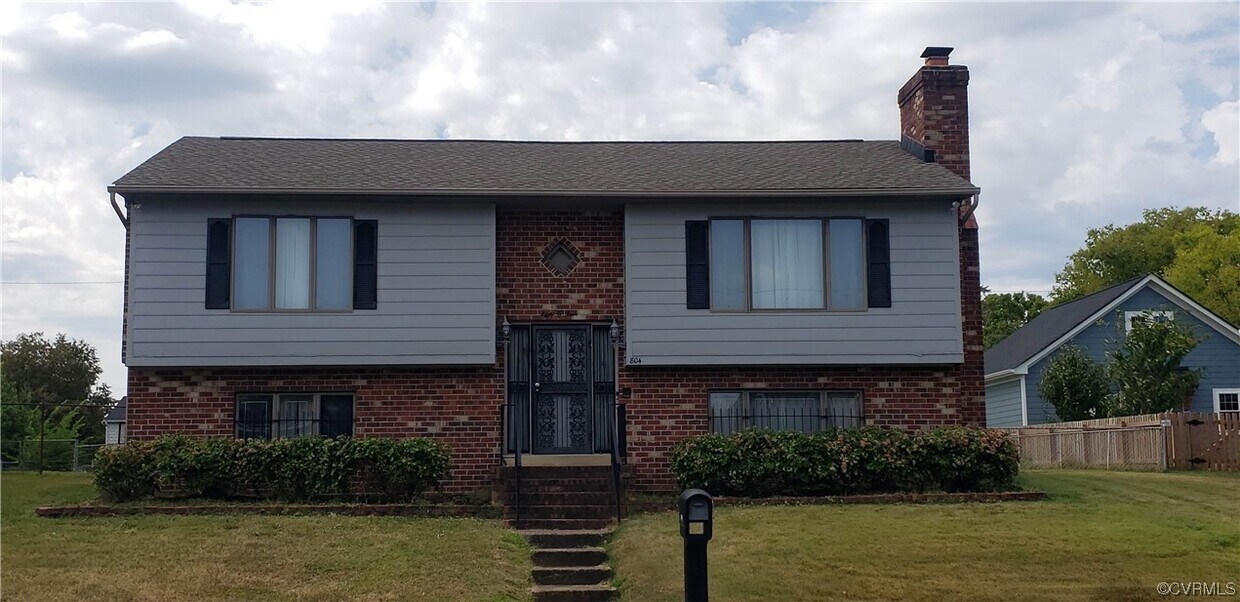 Primary Photo - 804 N 31st St