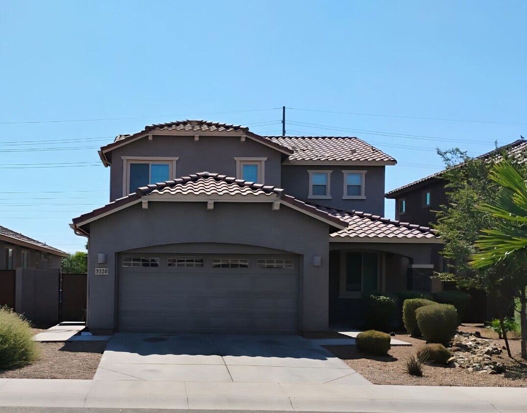 Foto principal - Two homes in one!