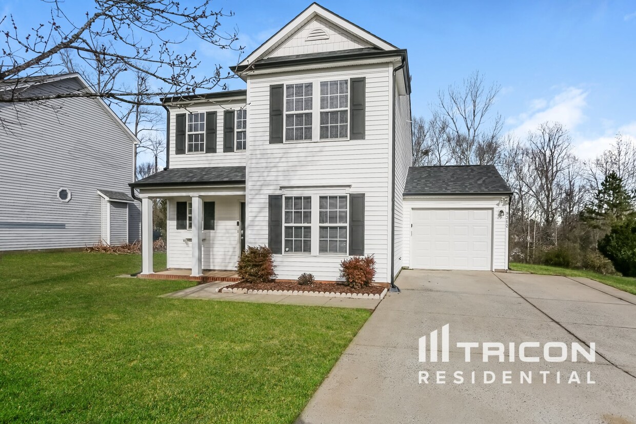 Primary Photo - 9312 Tiger Lily Ln