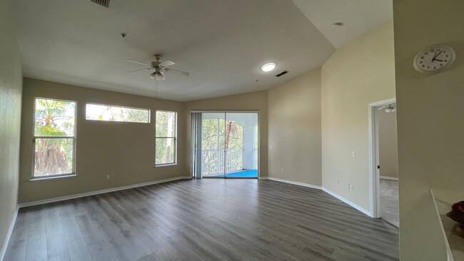 Building Photo - 2 Bed 2 Bath in Bella Terra Condominiums