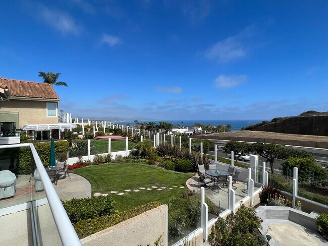 Building Photo - 75 Palm Beach Ct