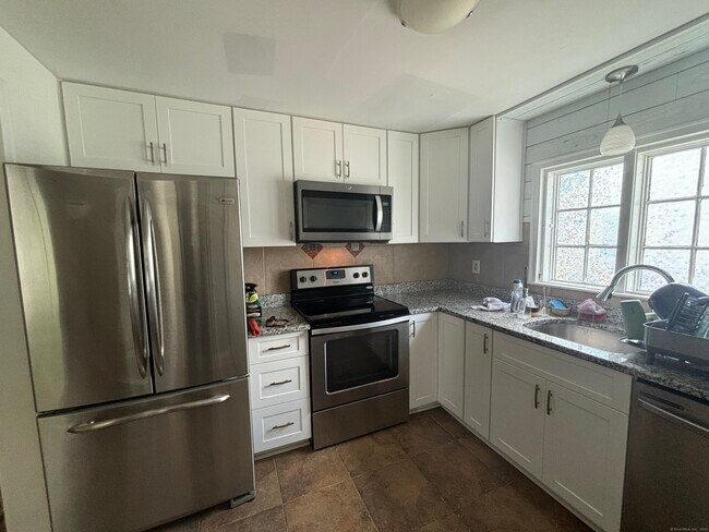 Building Photo - 50 Johnson St