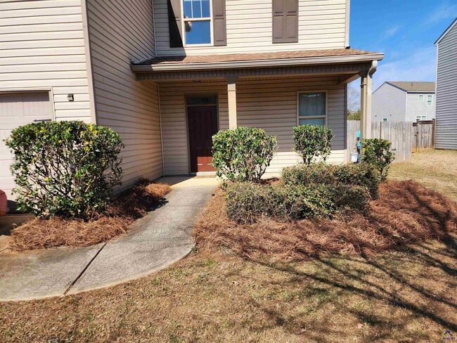 Building Photo - 223 Flowing Meadows Dr