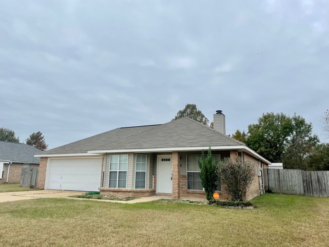 Primary Photo - 3/2 Available for Rent in Richland! *RENT ...