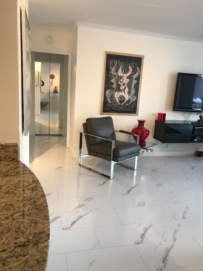 Foto del edificio - 1560 N Sandburg Terrace