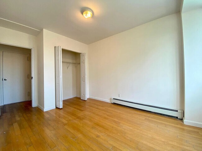 Foto del edificio - 41-25 Kissena Blvd