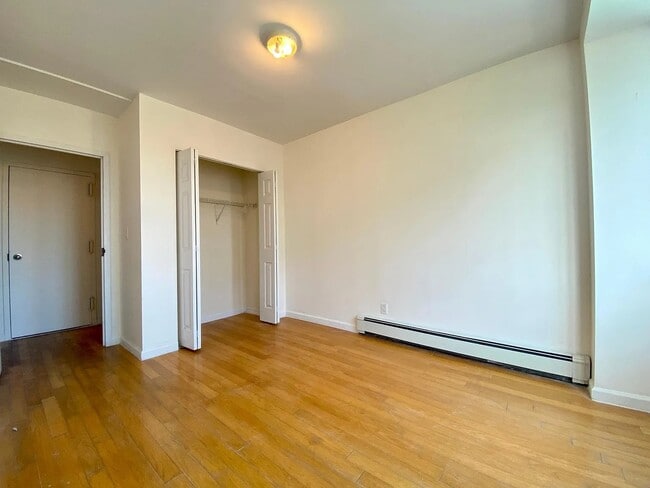 Building Photo - 4125 Kissena Blvd