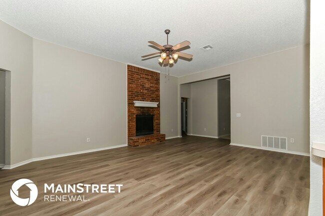 Foto del edificio - 516 N Cherokee Way