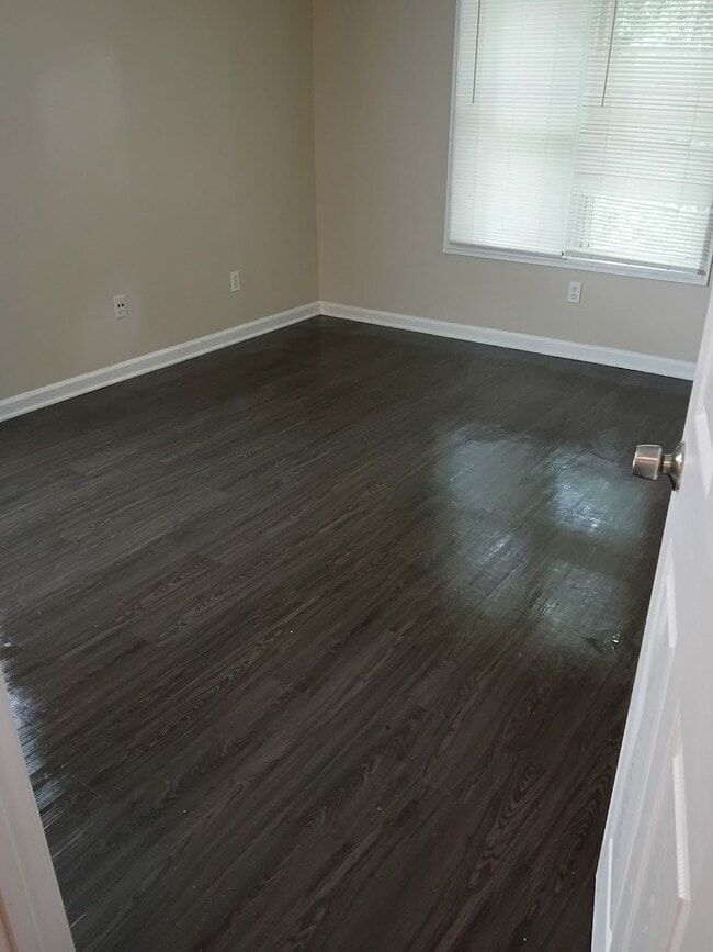 Building Photo - 705 Ridge Creek Dr