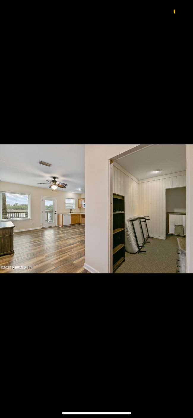 Building Photo - 1853 Buccaneer Cir E