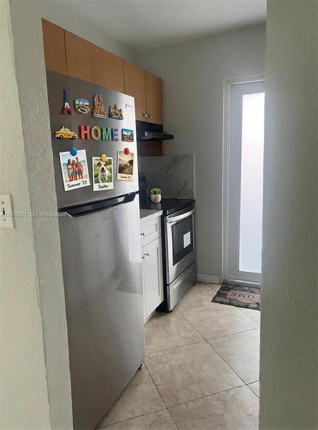 Foto del edificio - 2412 SW 11th St