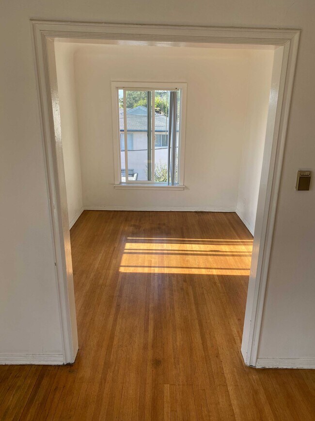 Dining Room - 1065 S Curson Ave