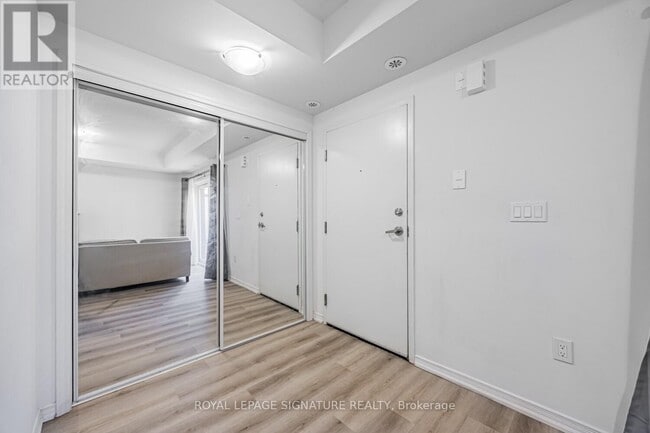 Building Photo - 510-510 Kingbird Grove
