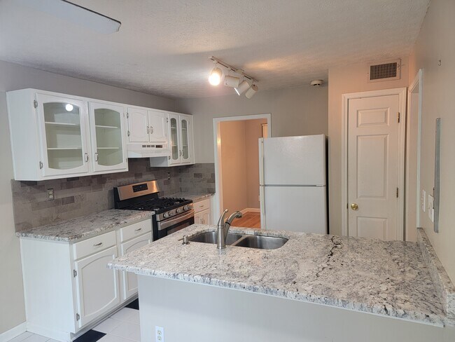 Cocina - Vista frontal - 1356 Weatherstone Way NE