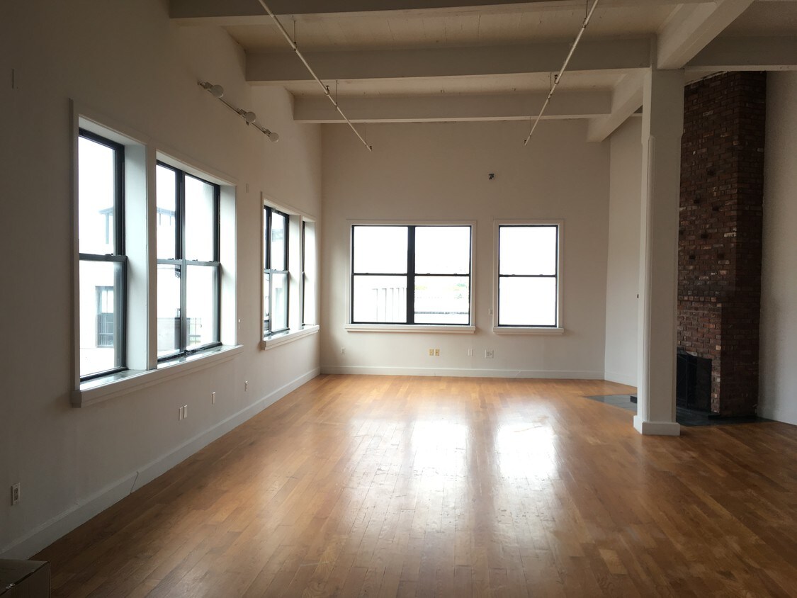 Foto principal - 50 Bridge St