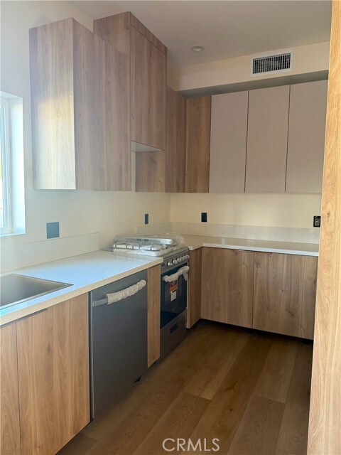 Foto del edificio - 11650 Kittridge St