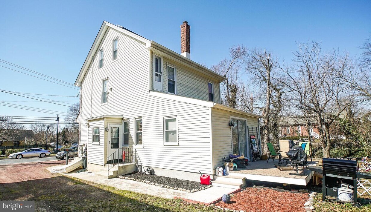 Primary Photo - 21 N Lenola Rd