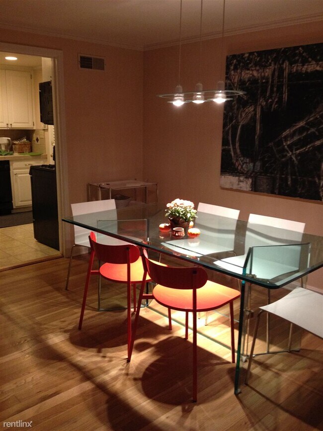 Foto del edificio - 3700 W 71st St