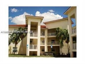 Building Photo - 2901 Riverside Dr