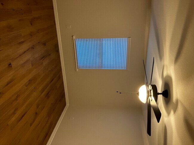 Foto del edificio - 1515 Moonlite Dr