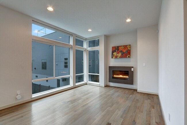 Foto del edificio - 2218 NW 64th St