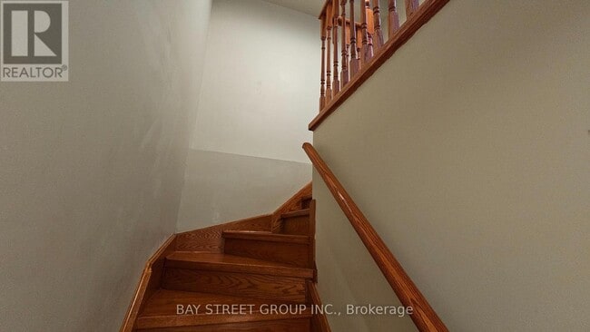 Building Photo - 2107 Wincanton Crescent