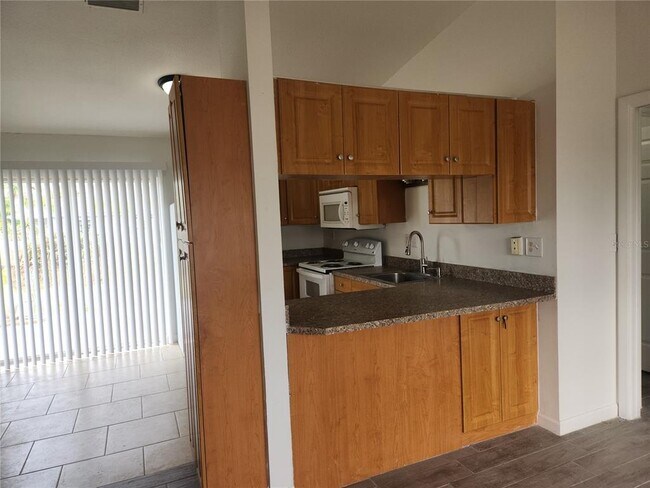 Foto del edificio - 1140 Queen Rd